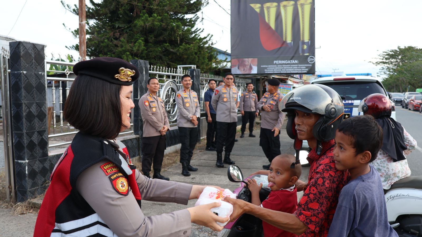 Polda Kaltara Tebar 500 Paket Takjil, Perkuat Kebersamaan di Ramadhan 1447 H