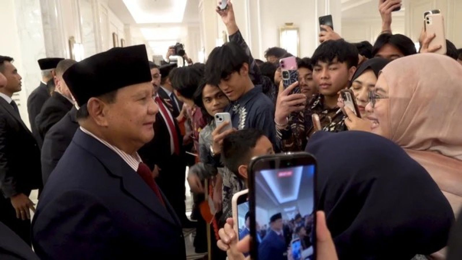 Antusiasme Mahasiswa Indonesia Menyambut Kunjungan Prabowo di Yordania