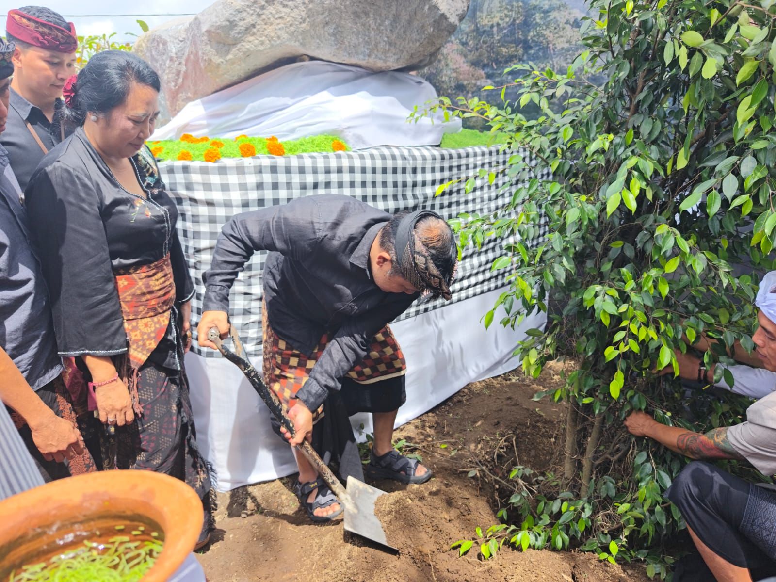 Dari Linjong untuk Bali, Hutan Adat Giri Upawana Jadi Model Wisata Hijau