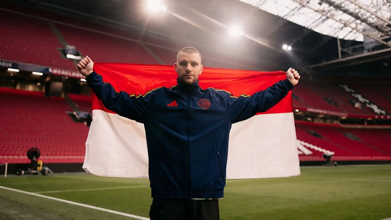 Menyongsong Tantangan Baru: Maarten Paes di Ajax Amsterdam