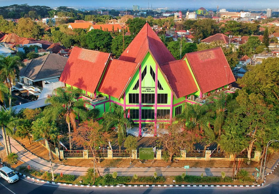 Jejak Perpustakaan Kota Malang, Dari Sumbangan OPS Rokok Kretek hingga Resmi Dibuka 1972