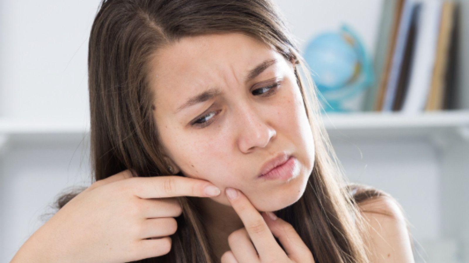 Mengatasi Jerawat Hormonal di Dagu: Solusi Skincare yang Efektif