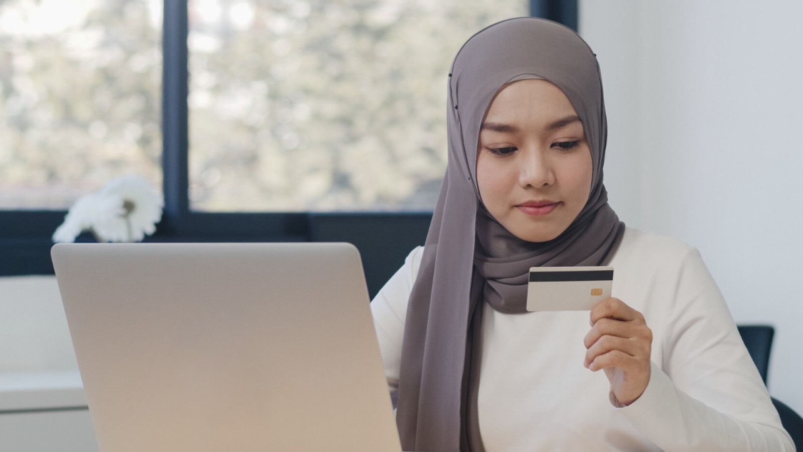 Momen Puasa sebagai Peluang untuk Restrukturisasi Keuangan Pribadi