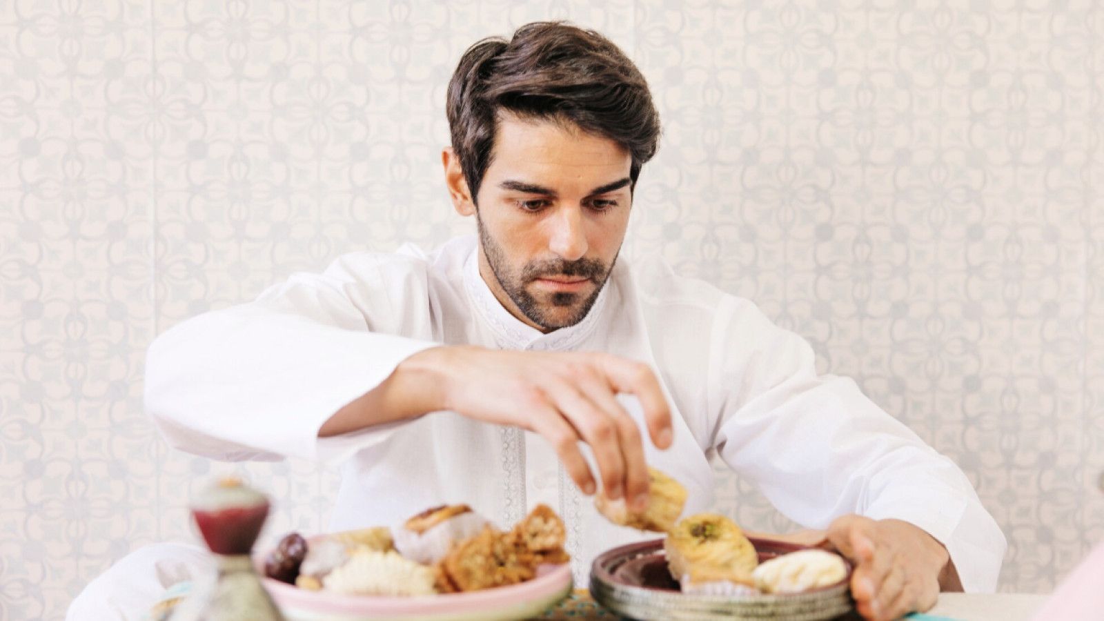 Strategi Sehat dalam Berbuka Puasa di Bulan Ramadan