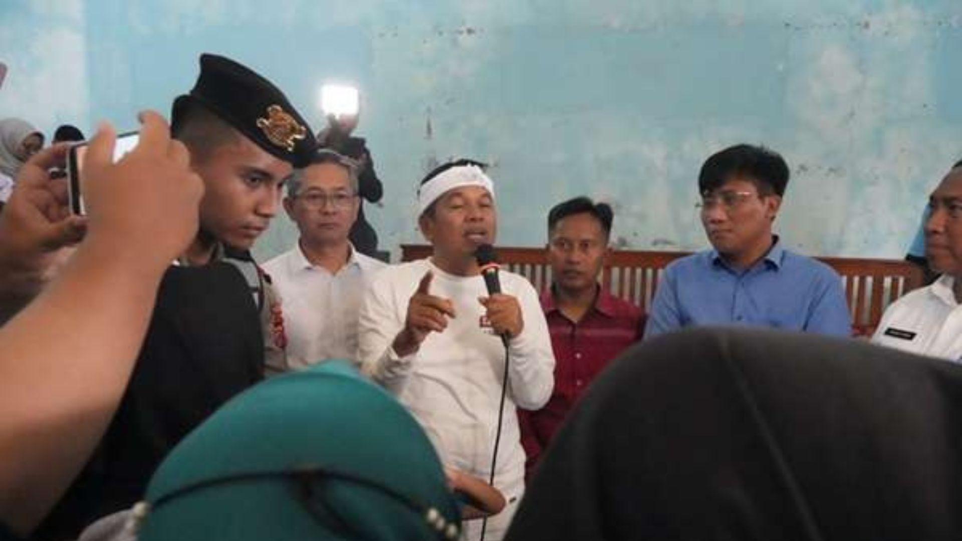 Dedi Mulyadi Pastikan Seluruh Korban Banjir Pamarican Mendapat Bantuan