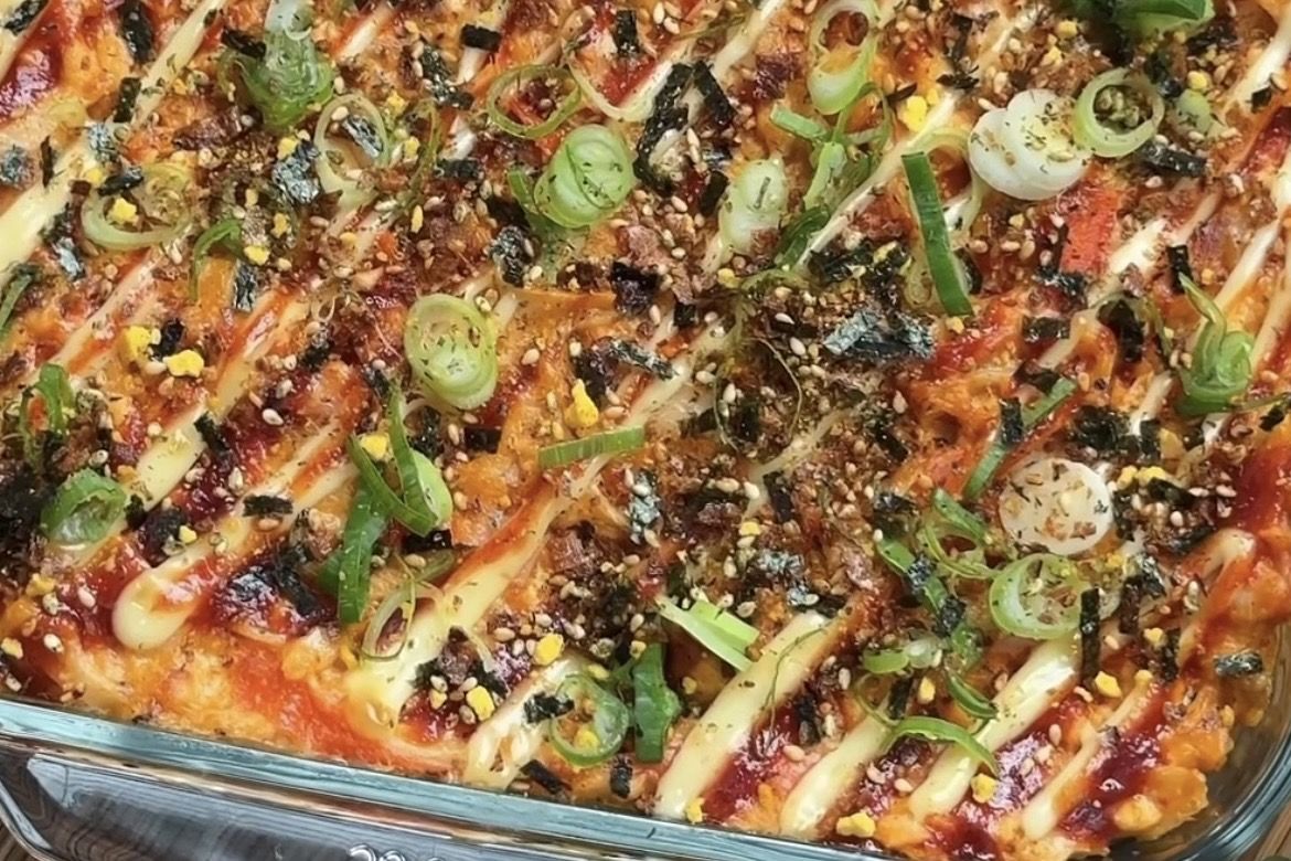 Resep Salmon Baked Rice yang Lumer Parah: Sekali Sendok Auto Nambah!