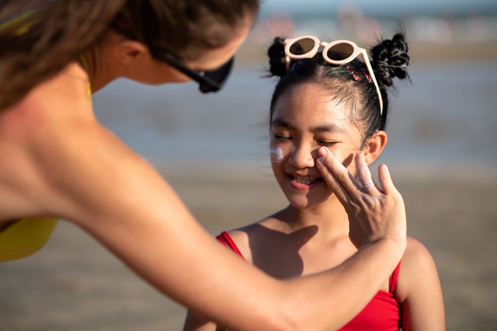 Sering Diabaikan, Ini 6 Kesalahan dalam Menggunakan Sunscreen