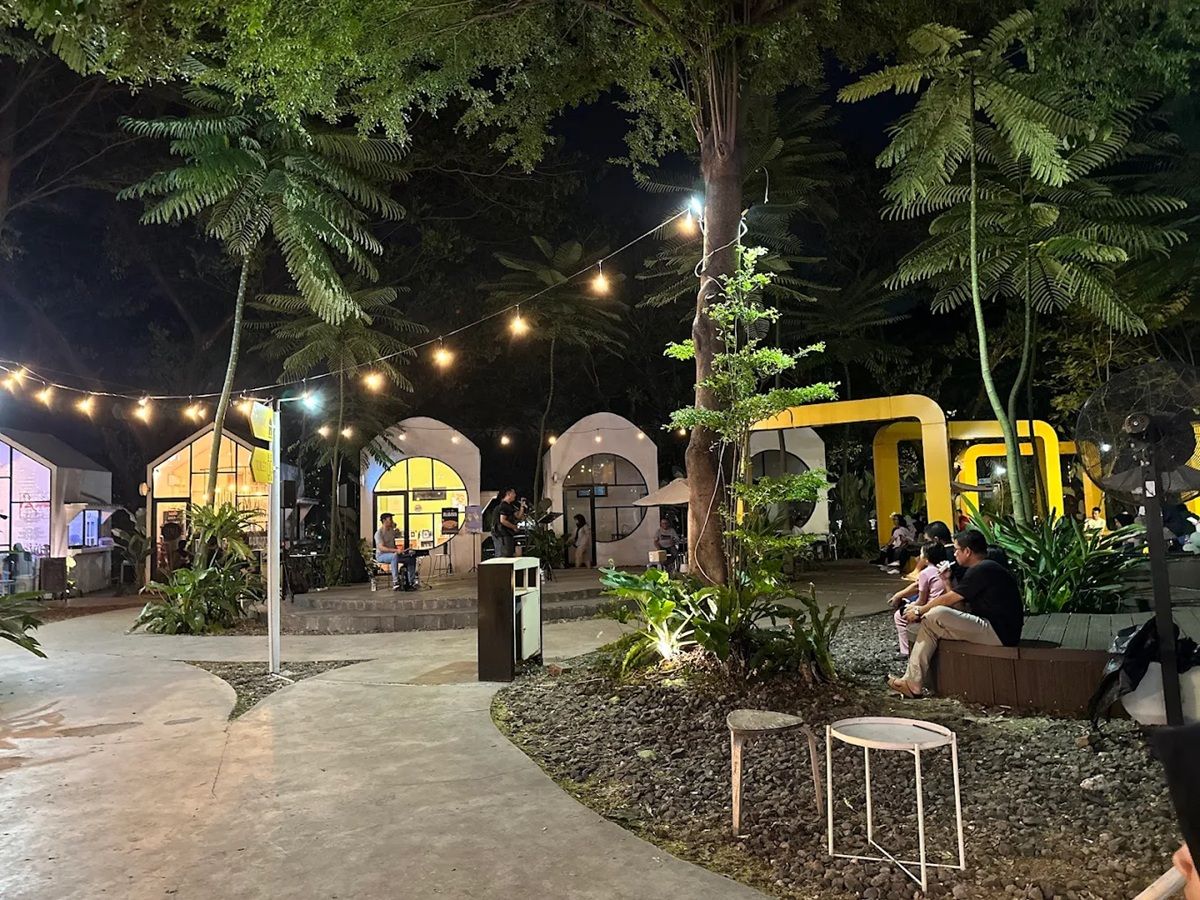 Oase di Tengah Kota: 4 Hidden Gem Bukber Jakarta Timur yang Suasananya Syahdu!