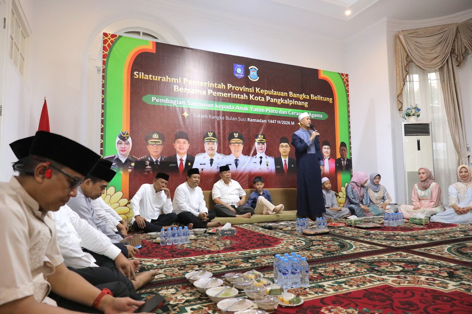Hangatkan Ramadhan, Gubernur Hidayat Arsani Perkuat Silaturahmi dan Serahkan Santunan Yatim di Pangkalpinang