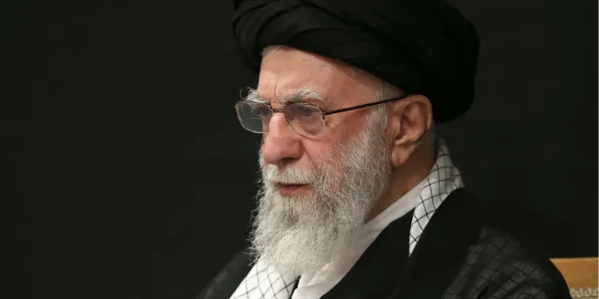 Ayatollah Ali Khamenei Meninggal Usai di Serangan AS - Israel
