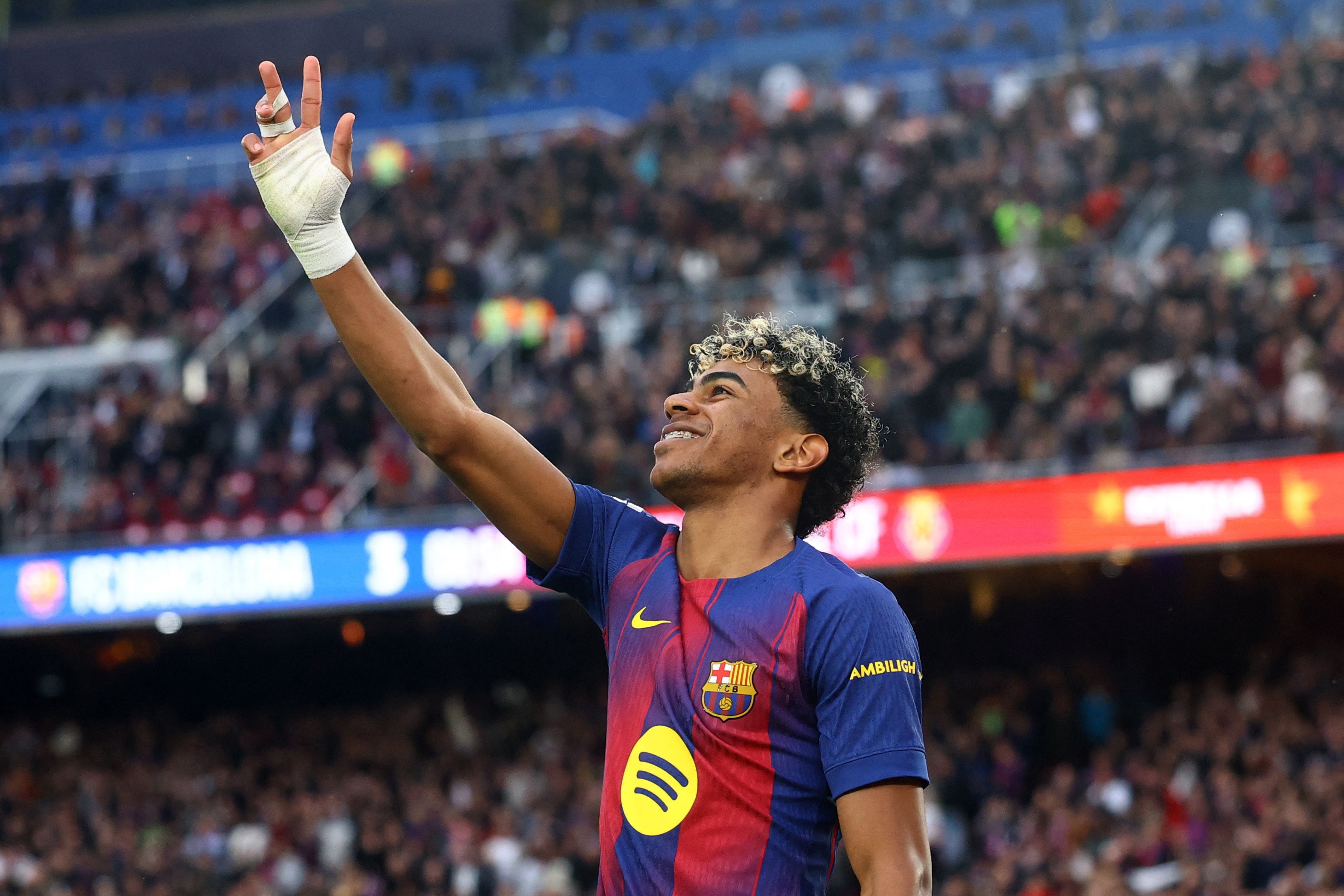 Lamine Yamal Cetak Hattrick, Hansi Flick Beri Pujian