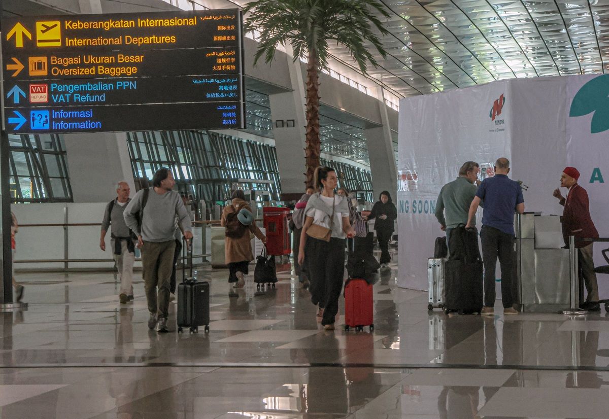 Imbas Iran Diserang AS-Israel, Bandara Soetta Tunda Semua Penerbangan ke Timur Tengah