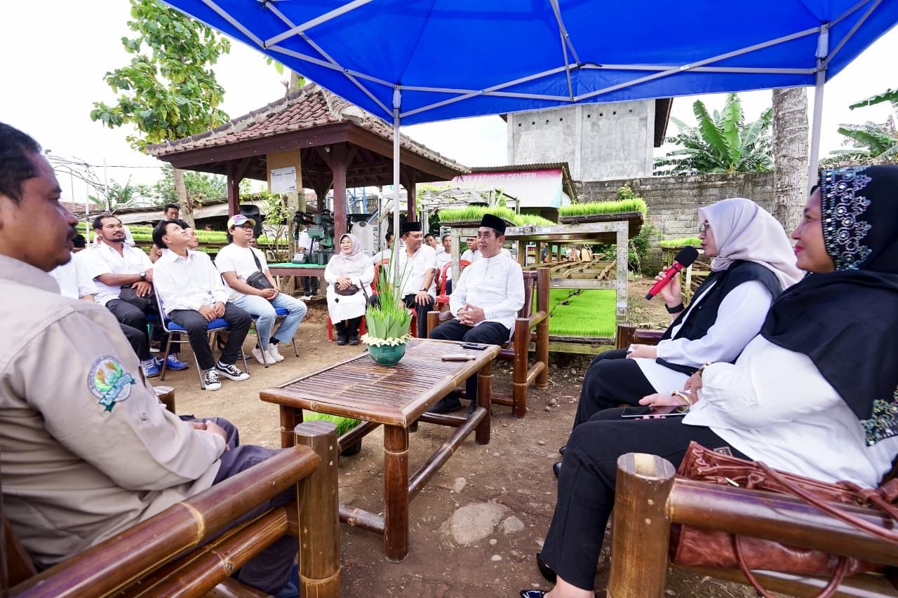 Dukung Swasembada Pangan, Bupati Ipuk Terus Dorong Anak Muda Terjun ke Pertanian