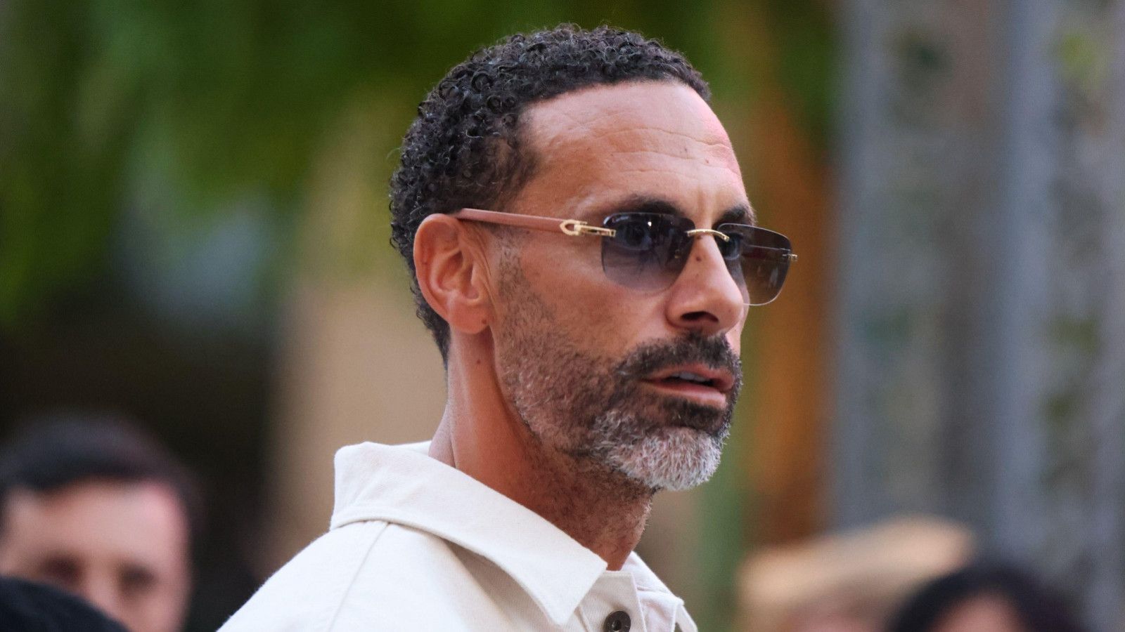 Rio Ferdinand dan Keluarga Menghadapi Ketegangan Perang di Dubai
