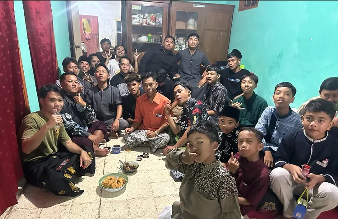 Tradisi Lebaran Unik Warga Jalan Pasir Luhur Malang, Ada Acara Main Futsalnya!