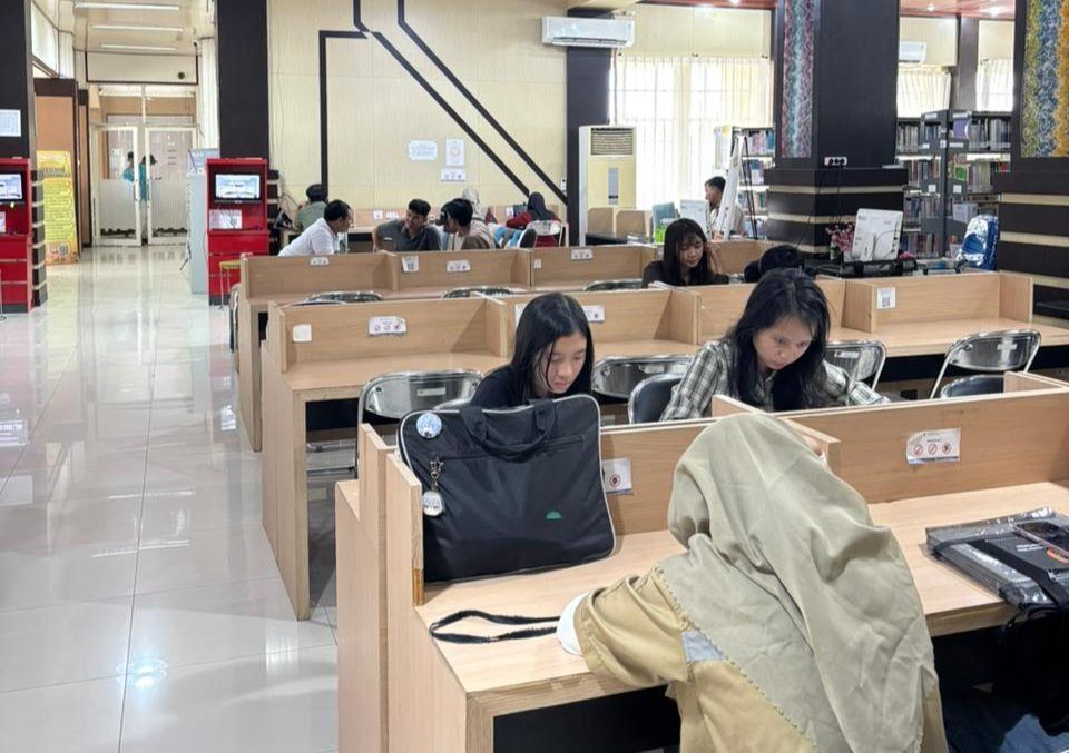 Ngabuburit Produktif di Perpustakaan Palnam: Pilihan Seru Warga Banjarmasin Menunggu Buka Puasa