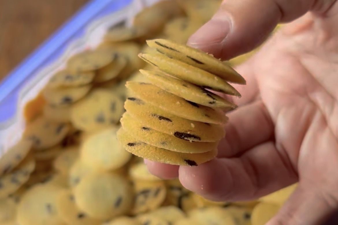 Resep Lidah Kucing Meses Super Renyah, Bikin Susah Berhenti Ngemil!