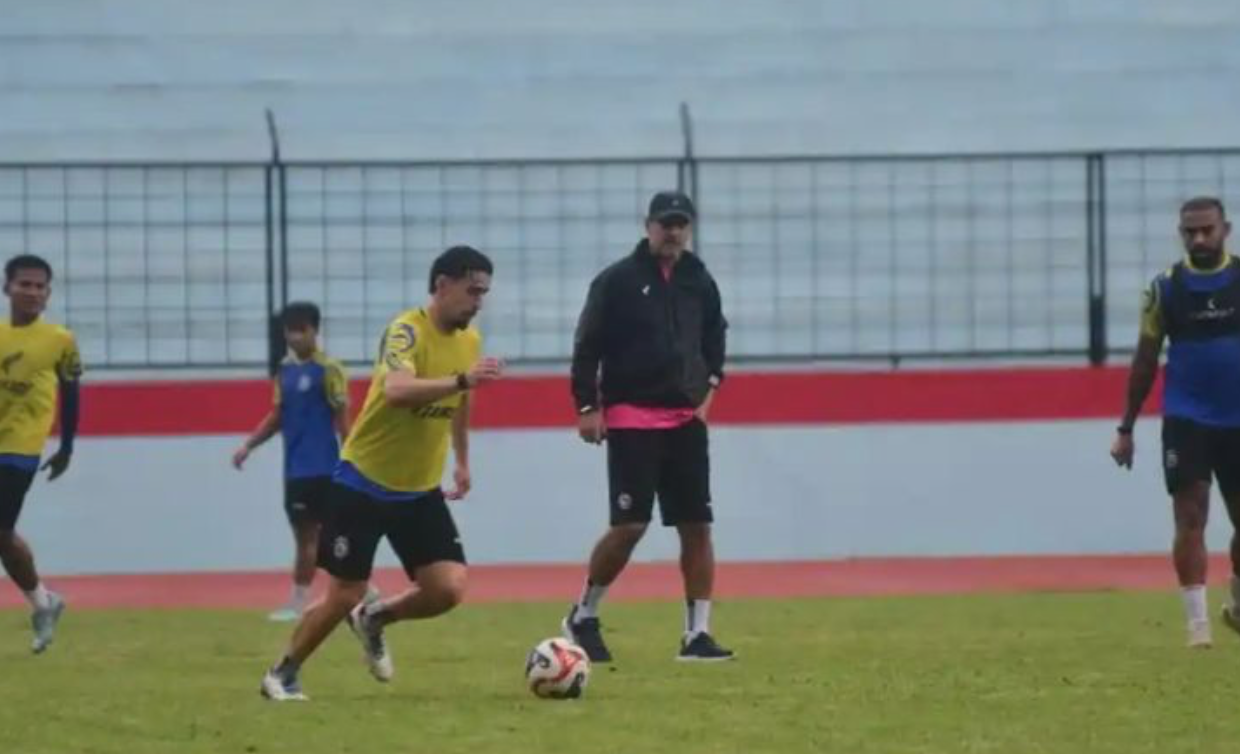 Diguyur Hujan dan Tetap Puasa, Arema FC Gas Pol Jelang Lawan Bali United