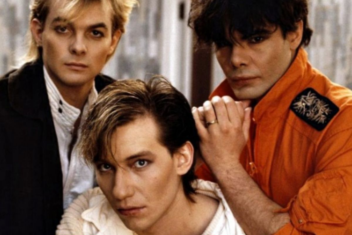 Makna dan Lirik Lagu Forever Young - Alphaville: Kenapa Lagu Ini Tetap Relevan Hingga Sekarang?