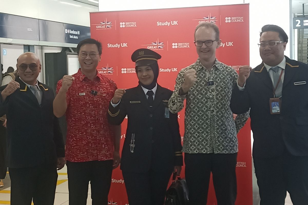 British Council Sulap MRT Jakarta Jadi Ruang Edukasi Studi ke Inggris