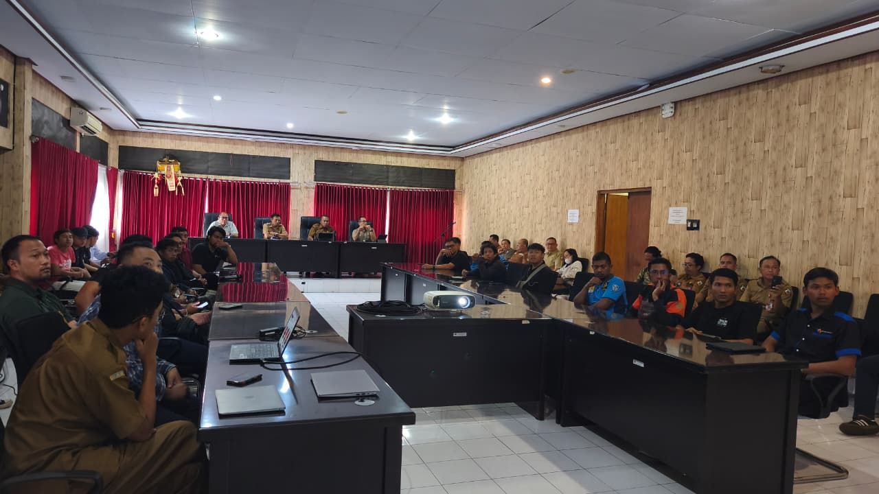 Bangli Bergerak Rapikan Kabel Semrawut, Pemkab Siapkan Program Kabel Bawah Tanah di Jalur Protokol