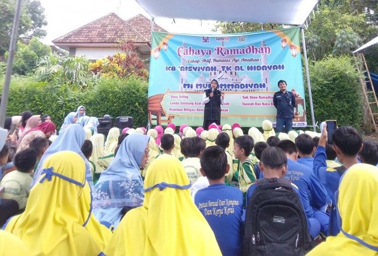 Pelatihan Mitigasi Bencana Warnai Pondok Ramadan 1447 H di MI Muhammadiyah Wonorejo