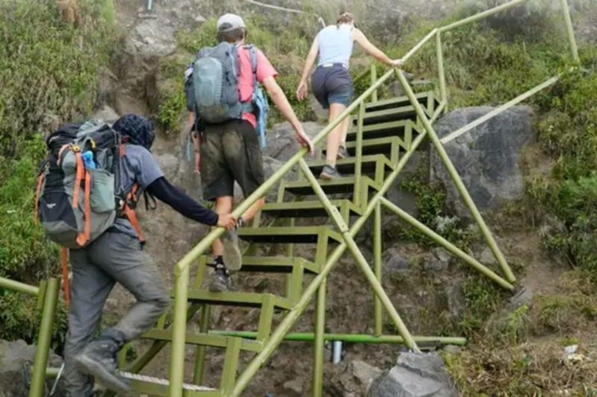 Pencinta Alam Wajib Tahu: Mulai 6 Maret, Tiket Pendakian Gunung Rinjani Bisa Dipesan!