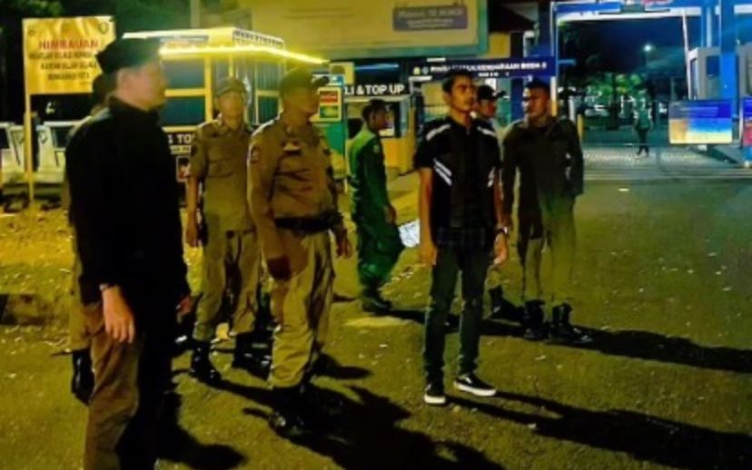 Jaga Ketertiban Ramadhan, Camat Meuraxa Patroli Malam di Kawasan Ulee Lheue