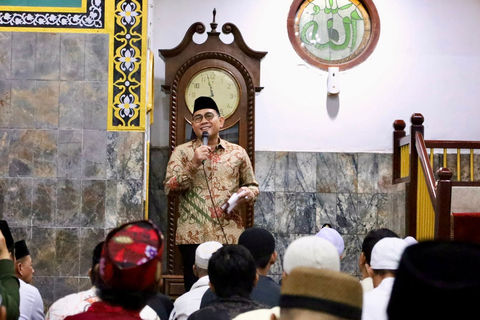 Momen Kebersamaan dalam Safari Ramadhan di Petamburan: Wali Kota Jakpus Spill Info Lengkap Mudik Gratis dan Promo Lebaran Bagi Warga!