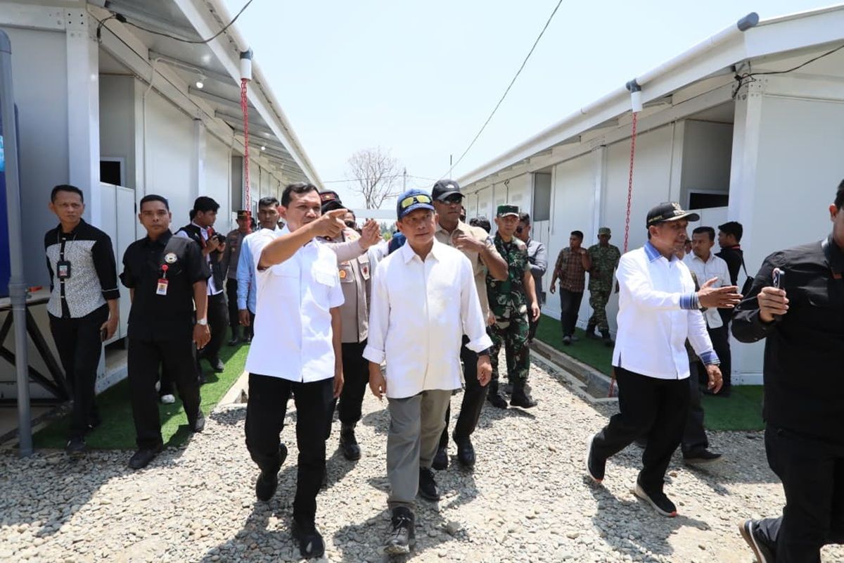 Bersama Mensos dan Wagub Aceh, Kasatgas Tito Tinjau Huntara Kabupaten Pidie Jaya
