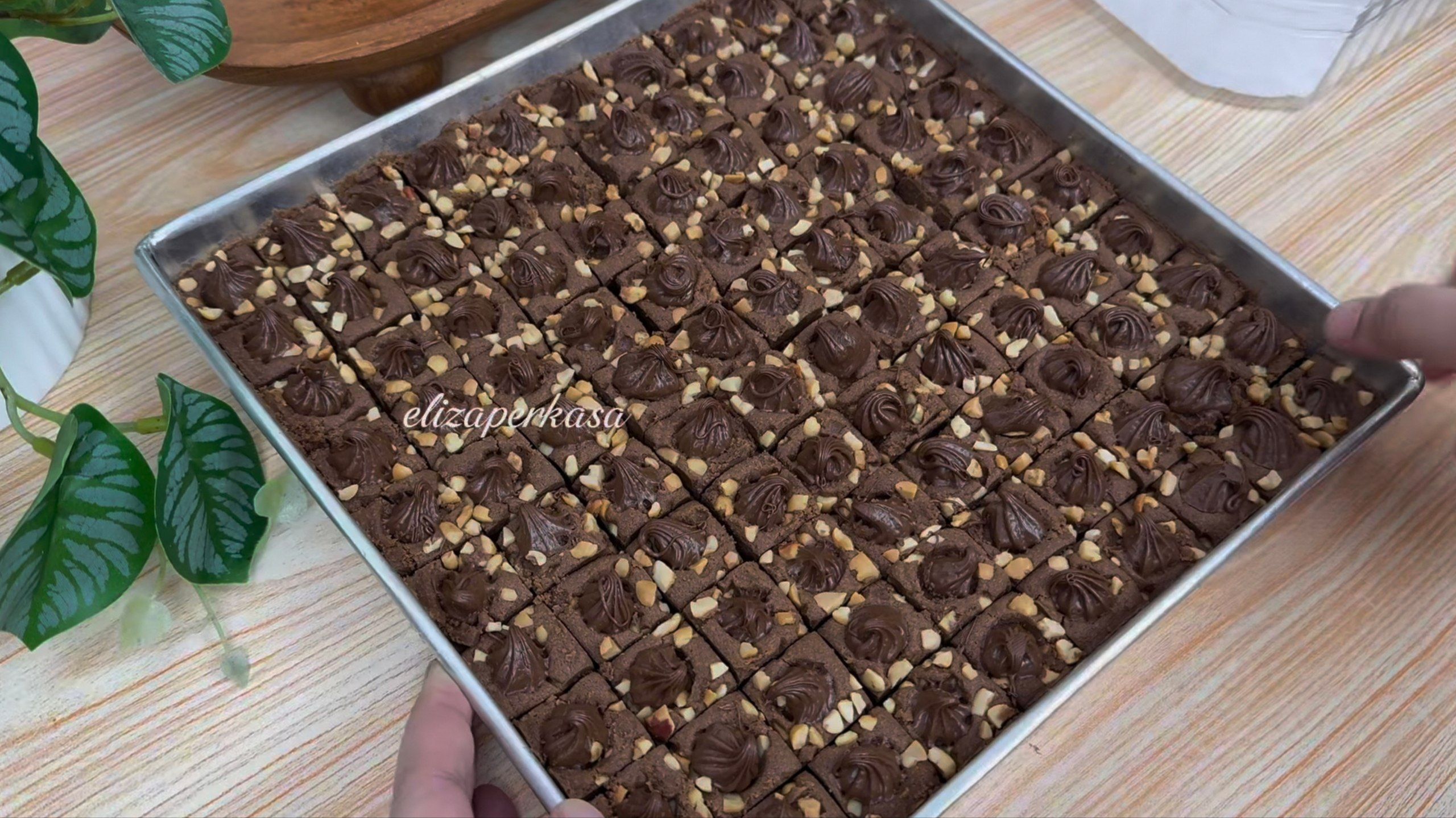 Resep Peanut Cokelat Cookies Renyah dan Enak untuk Toples Lebaran