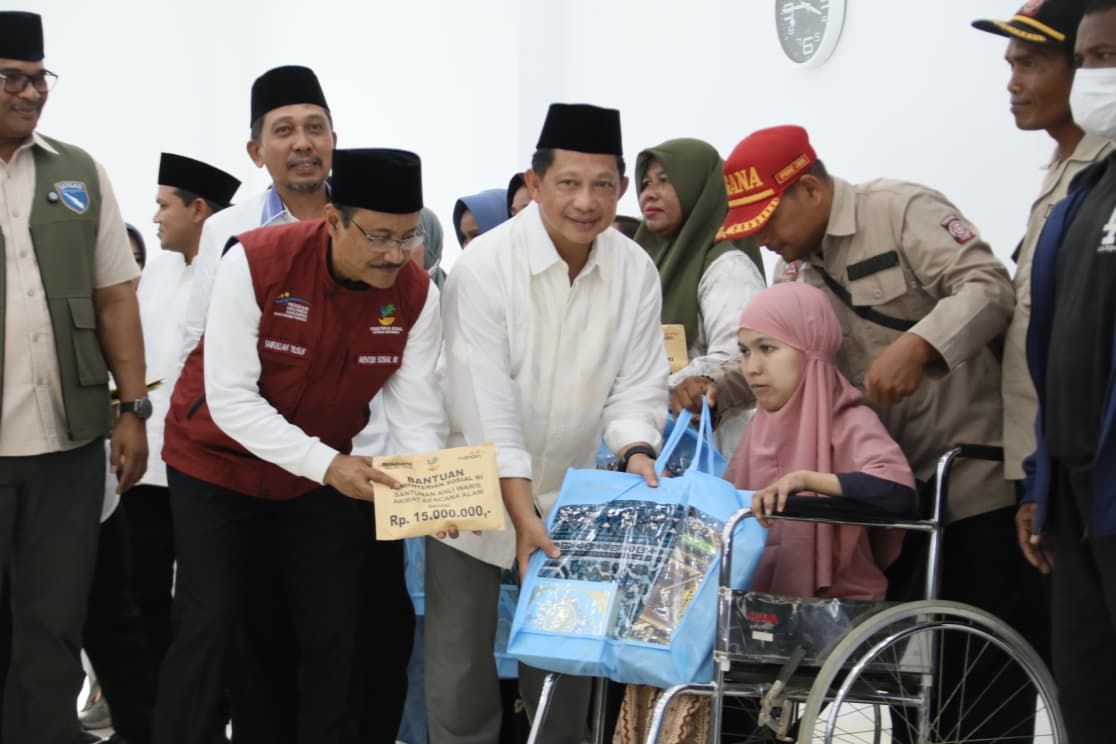 Semarakkan Ramadan, Kasatgas Tito Salurkan Bantuan untuk Korban Bencana di Pidie Jaya
