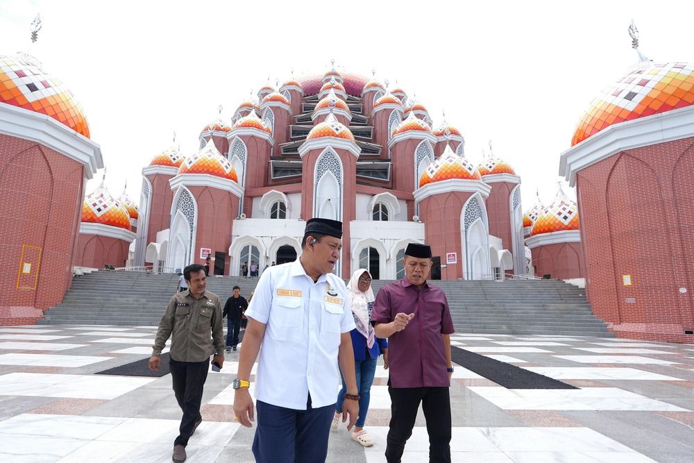 DPRD Sulsel Temukan Kebocoran di Masjid Kubah 99 CPI Makassar, Evaluasi Total Diminta