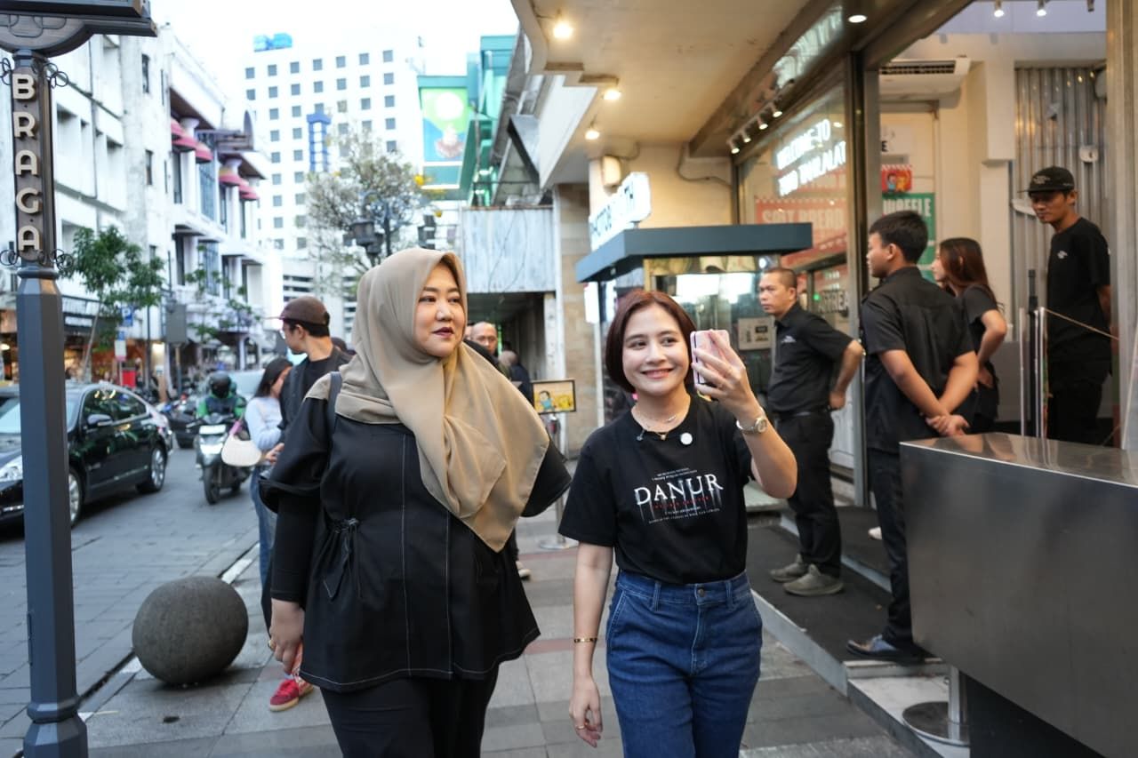Road to Danur: The Last Chapter , Risa Saraswati Napak Tilas 10 Tahun Kisah Danur di Bandung