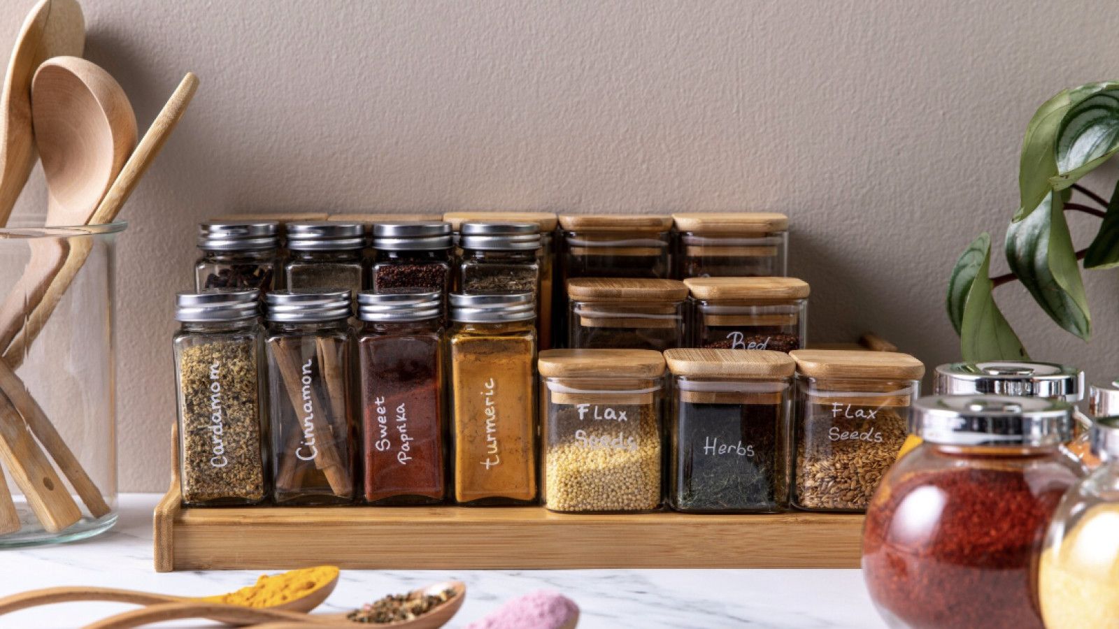Tips Menyimpan Bumbu Dapur Agar Awet dan Teratur