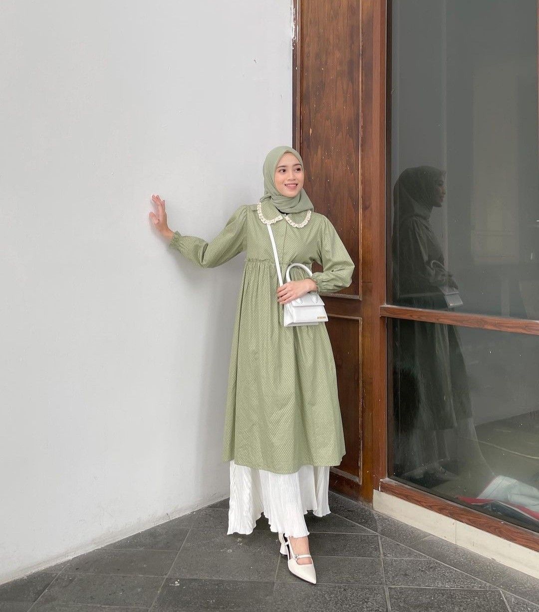 Tren Warna Baju Lebaran 2026: Pesona Sage Green dan Olive Modern yang Elegan