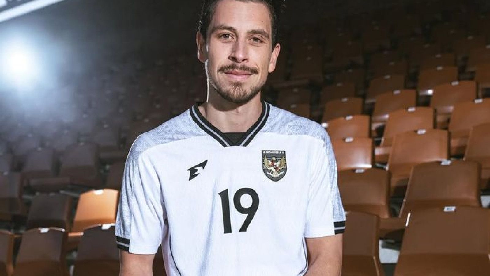 Absennya Thom Haye dalam Pemanggilan Timnas Indonesia: Apa Sebabnya?