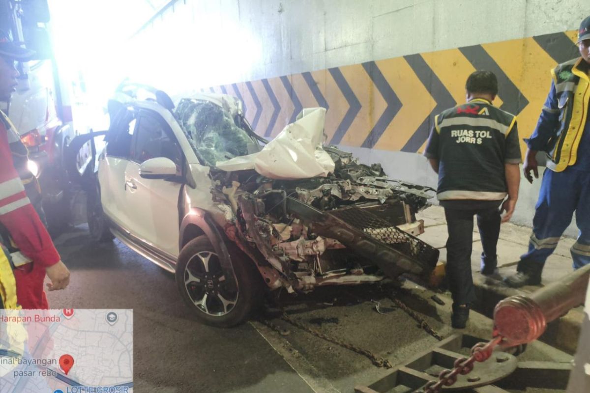 Kecelakaan Beruntun Melibatkan 7 Kendaraan di Tol JORR Jelang Buka Puasa, Ini Penyebabnya!