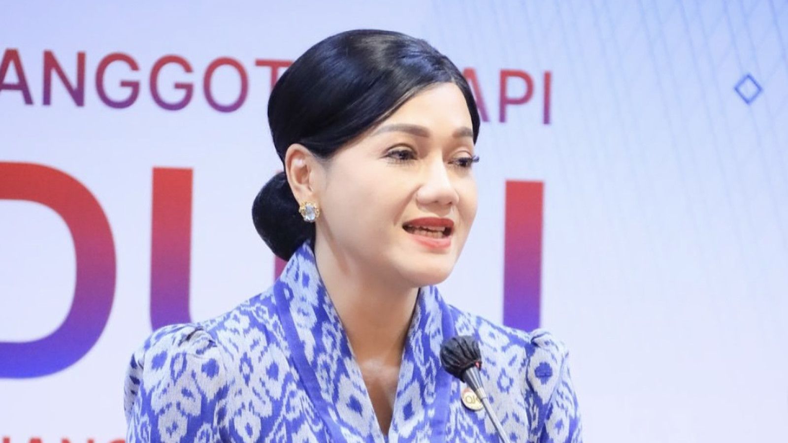 DPR Resmi Lantik Friderica Widyasari sebagai Pimpinan OJK Periode 2026-2031