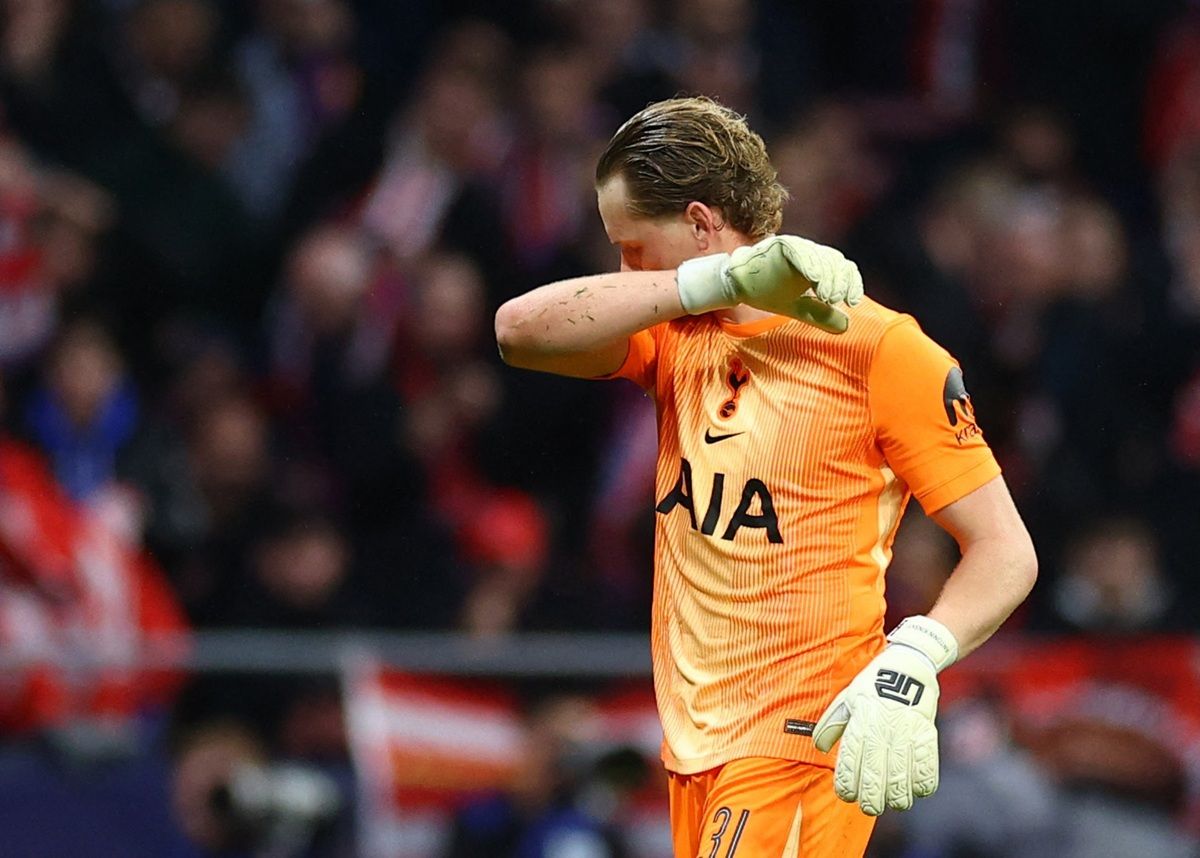 Courtois Rupanya Semangati Kiper Muda Tottenham usai Blundernya Lawan Atletico Madrid