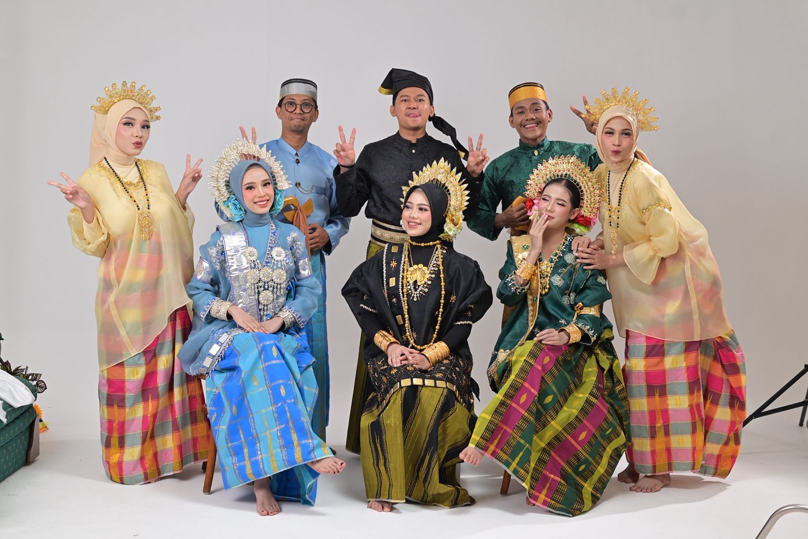 Sheena Baju Bodo Rilis Koleksi Terbaru, Gandeng MUA dan Fotografer untuk Visual Prewedding yang Ikonik