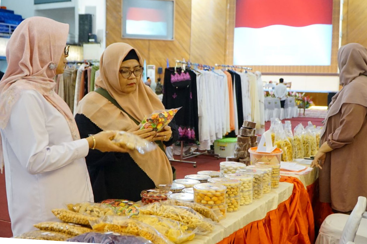 UNAND Gelar Bazar Ramadhan, 50 UMKM Ikut Ramaikan dan Bangkitkan Ekonomi Warga