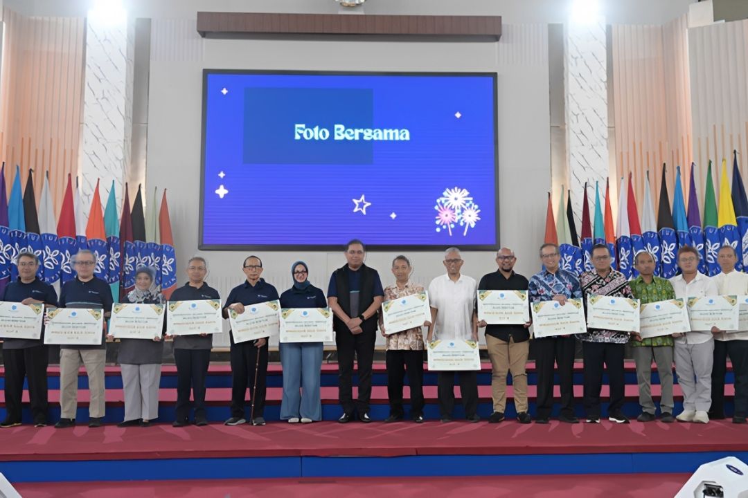 IPB University Bagikan 5.400 Bingkisan Lebaran untuk Pegawai, Wujud Apresiasi dan Kebersamaan Kampus