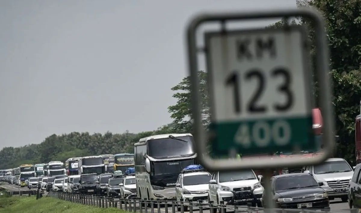 Jurus Jitu Polri di Jabar Beri Pelayanan ke Pemudik: Ratusan Pos Dibangun Hingga Sebar Tim Pengurai