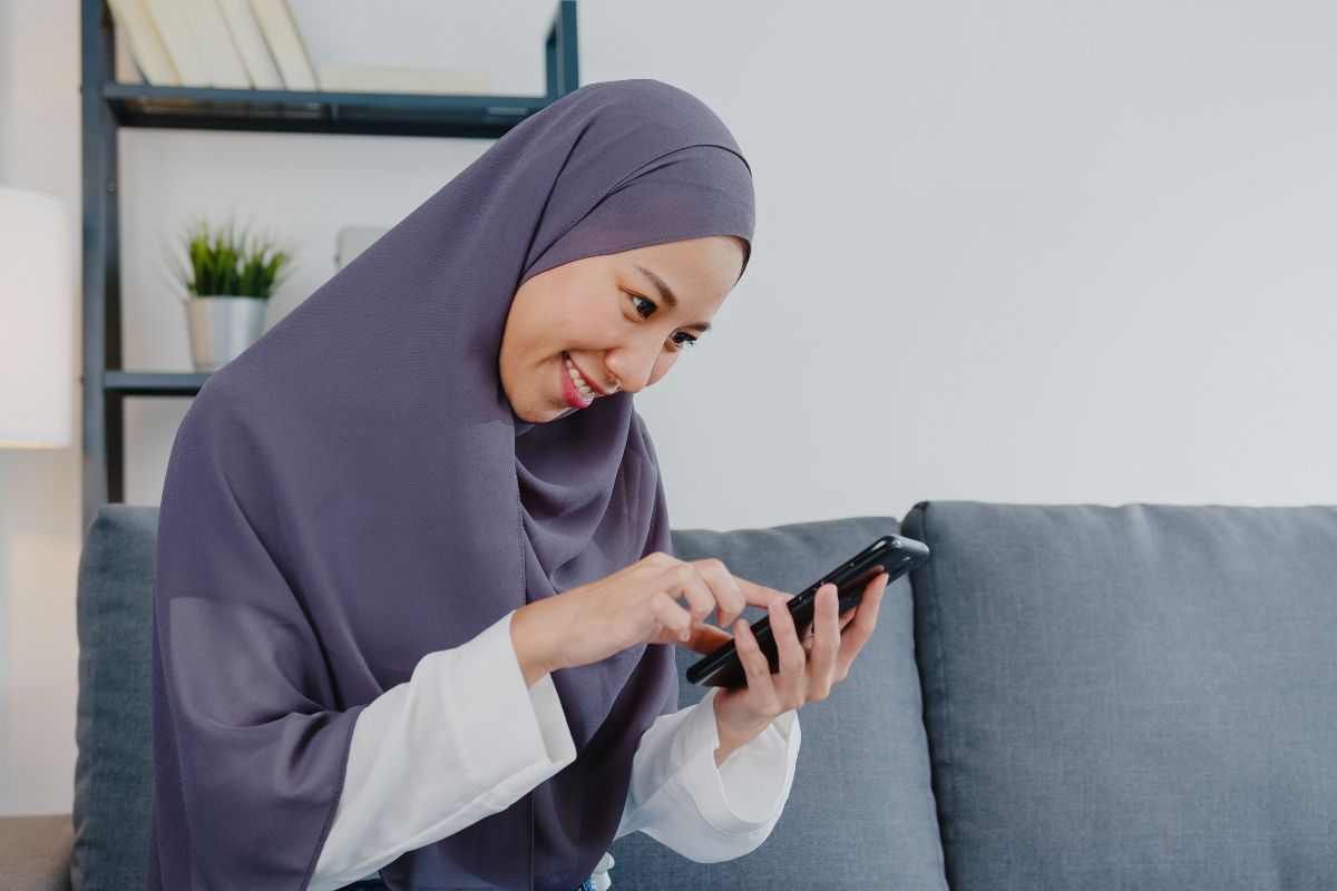 7 Aplikasi Al-Qur’an Terbaik yang Bikin Ibadah Makin Mudah dan Praktis!