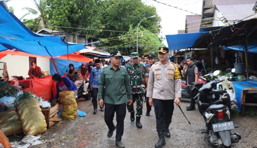 Jelang Idul Fitri 1447 H, Pemkab Tebo dan Kapolres Pastikan Stok serta Harga Pangan di Pasar Tanjung Bungur Stabil
