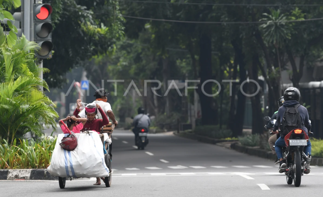 Jelang Lebaran, Aktivitas Pengemis Meningkat di Jalan Ijen Malang