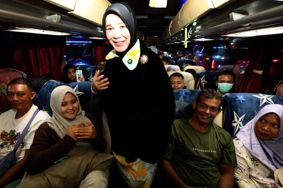 Jelang Lebaran, Illiza Sa’aduddin Djamal Tinjau Posko Mudik di Terminal Tipe A Batoh