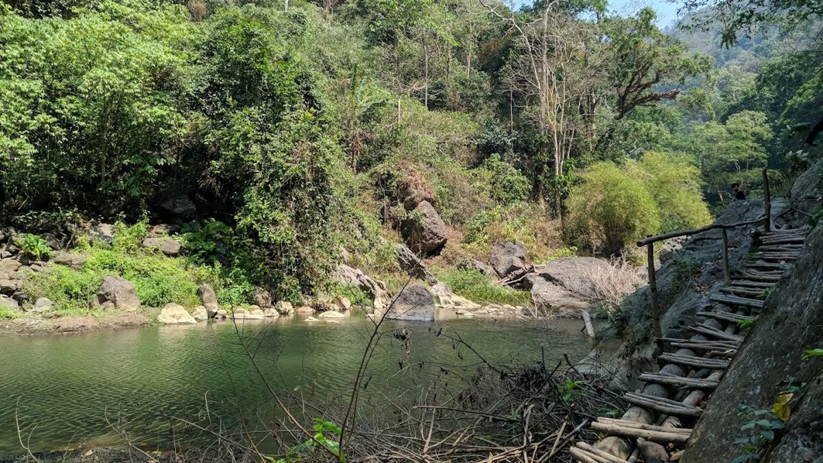 Kabur dari Macet! 4 Destinasi Hidden Gem Bandung yang Tetap Adem saat Lebaran