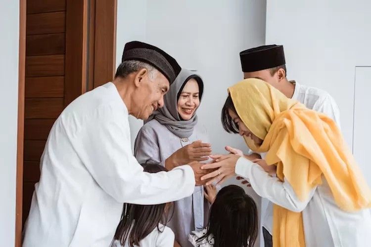 Teks Doa Halal Bihalal Singkat dan Penuh Makna: Arab, Latin, & Arti